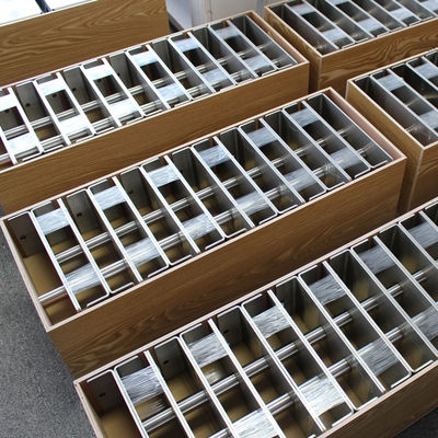 高精度の急速な薄板金の部品の急速なプロトタイピング0.01mmの許容
